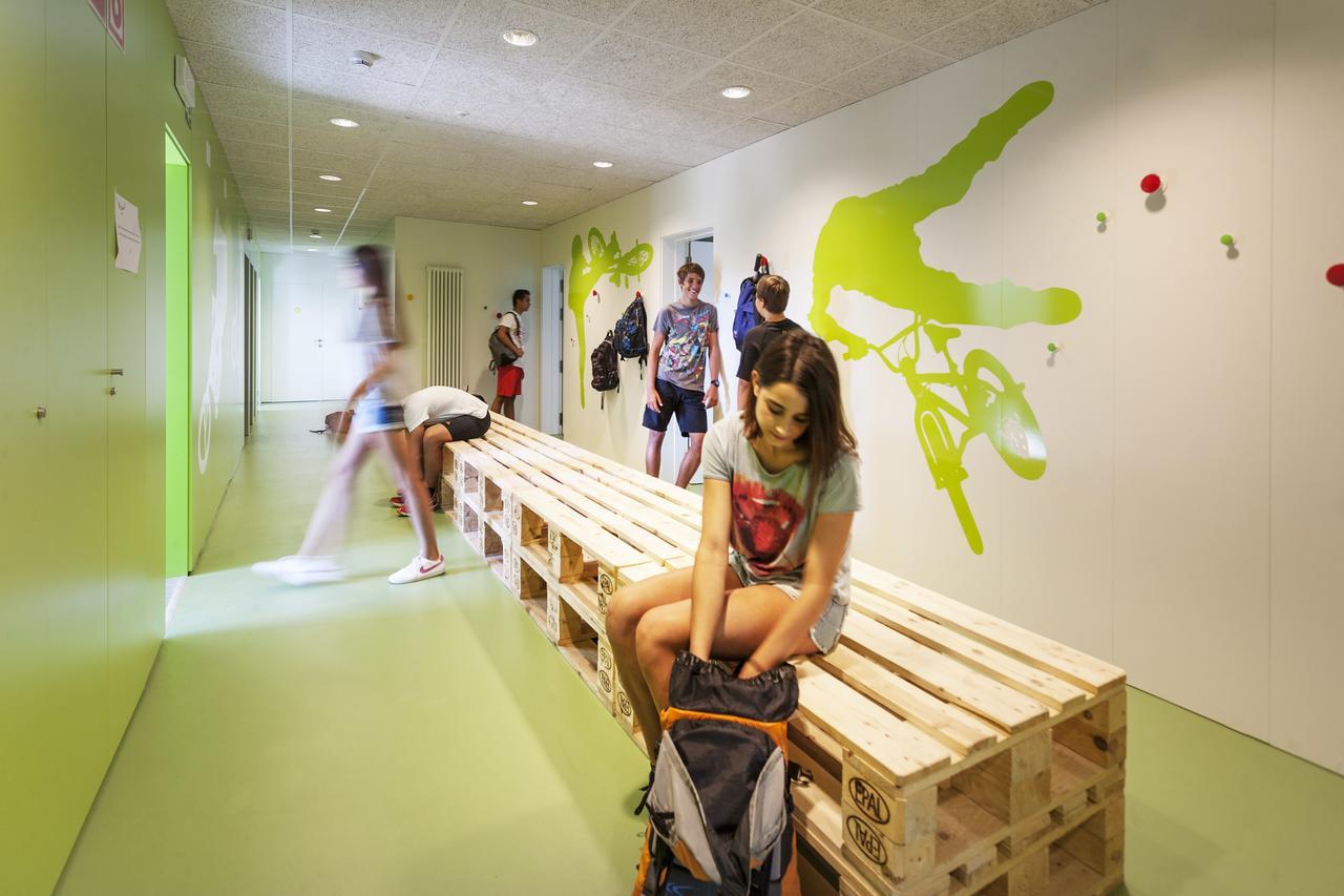 Youth Hostel Non Stop Inn By Irrisarri Land Igantzi 外观 照片